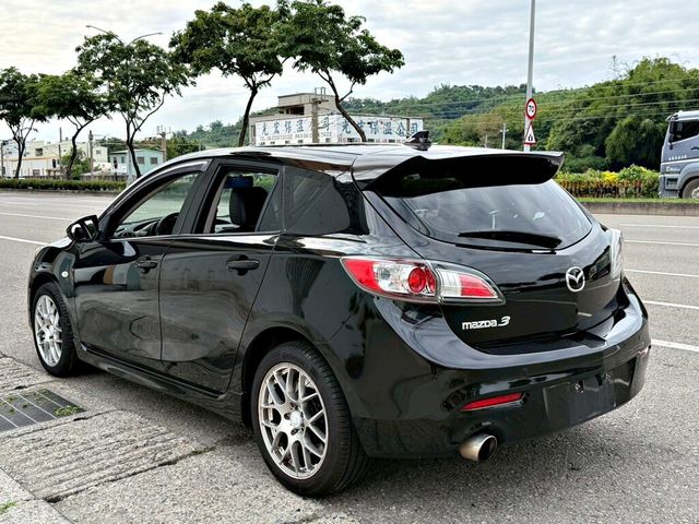 MAZDA馬自達 MAZDA 3  第2張相片