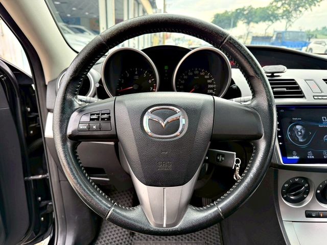 MAZDA馬自達 MAZDA 3  第4張相片
