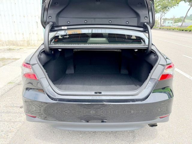 TOYOTA豐田 CAMRY  第3張相片