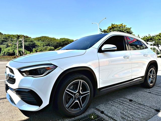 M-BENZ賓士 GLA250  第1張相片