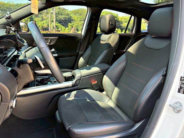 M-BENZ賓士 GLA250  第9張相片