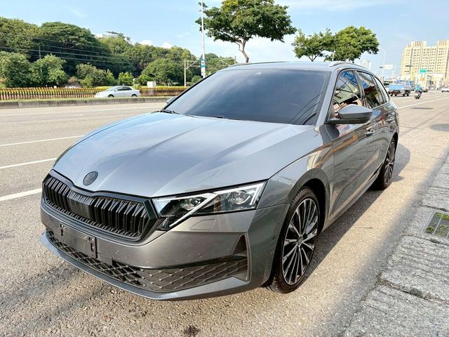 SKODA司科達 OCTAVIA COMBI  第1張相片