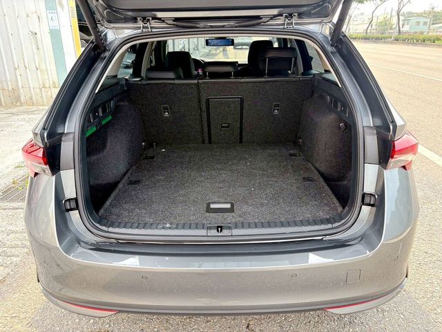 SKODA司科達 OCTAVIA COMBI  第5張相片