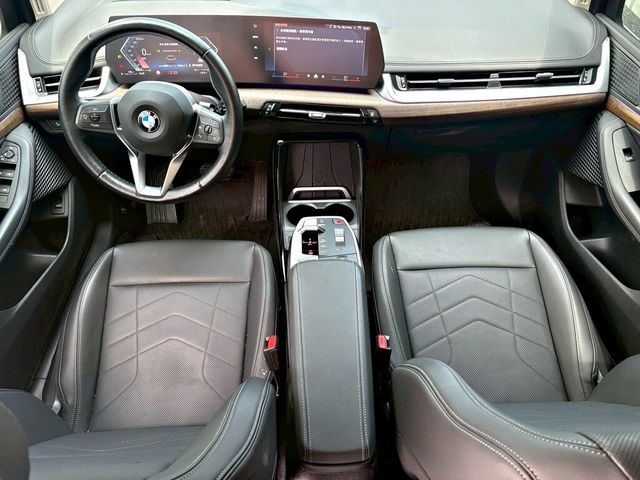 BMW寶馬 218I  第9張相片
