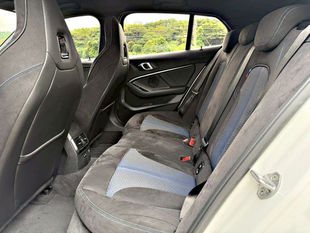 BMW寶馬 118  第8張相片