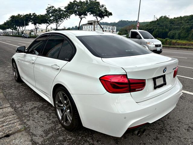 BMW寶馬 320I M SPORT  第2張相片