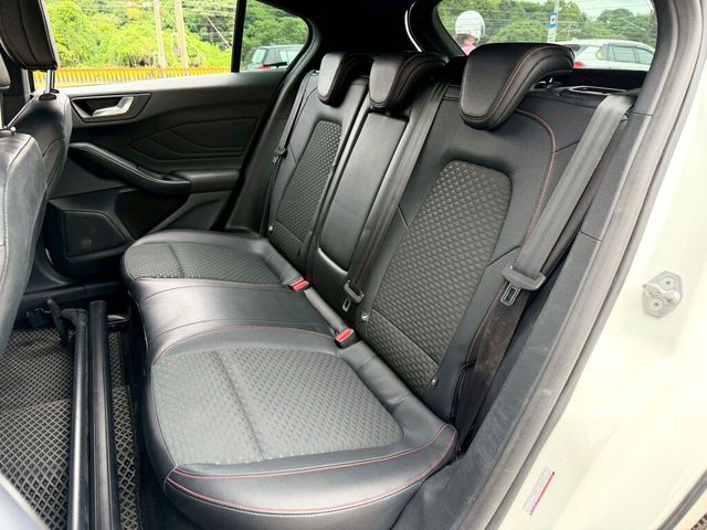 FORD福特 FOCUS  第10張相片