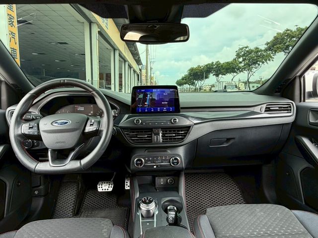 FORD福特 FOCUS  第11張相片