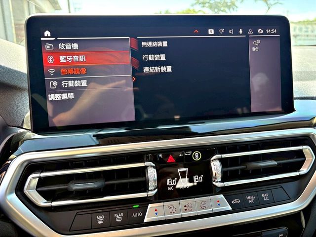 BMW寶馬 X4 XDRIVE20I  第14張相片