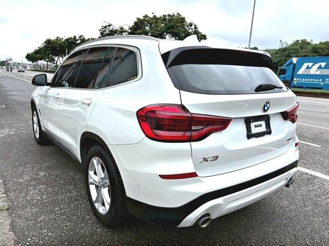 BMW寶馬 X3  第2張相片