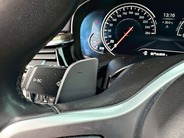 BMW寶馬 530I  第7張相片