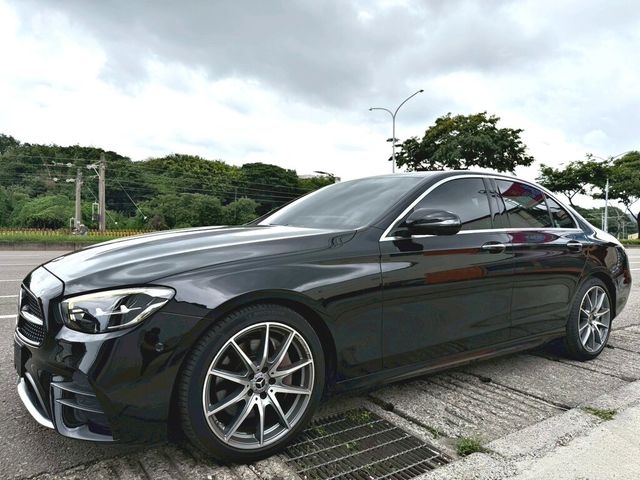 M-BENZ賓士 E300  第1張相片