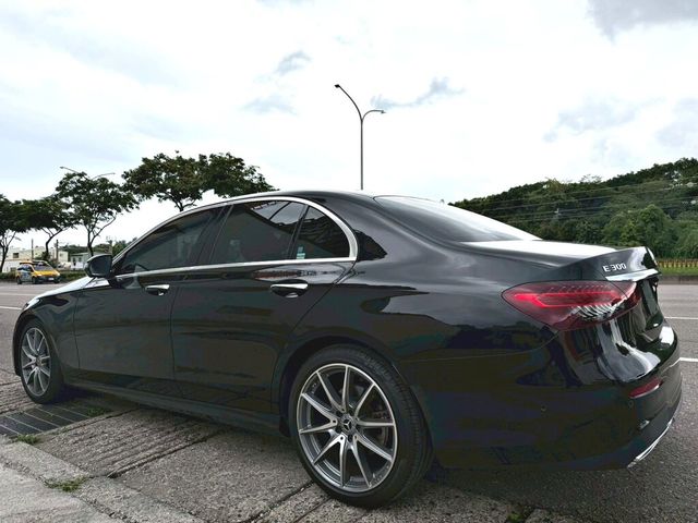 M-BENZ賓士 E300  第2張相片