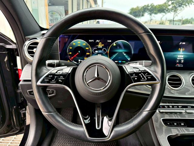 M-BENZ賓士 E300  第4張相片
