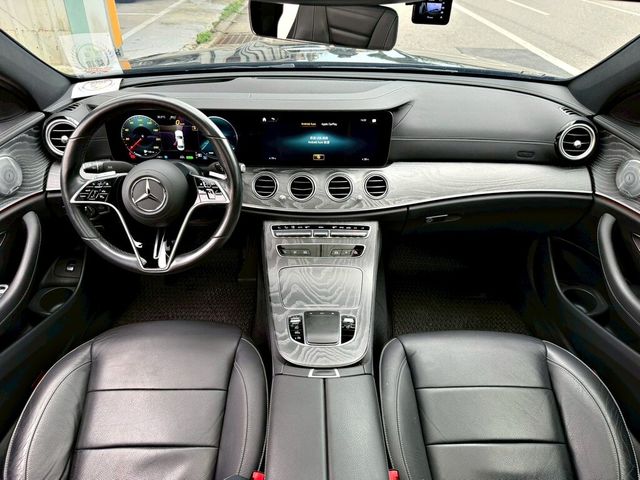 M-BENZ賓士 E300  第11張相片