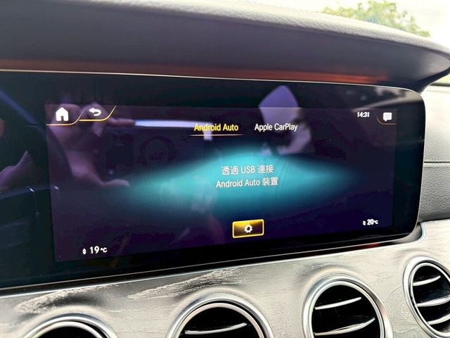 M-BENZ賓士 E300  第17張相片
