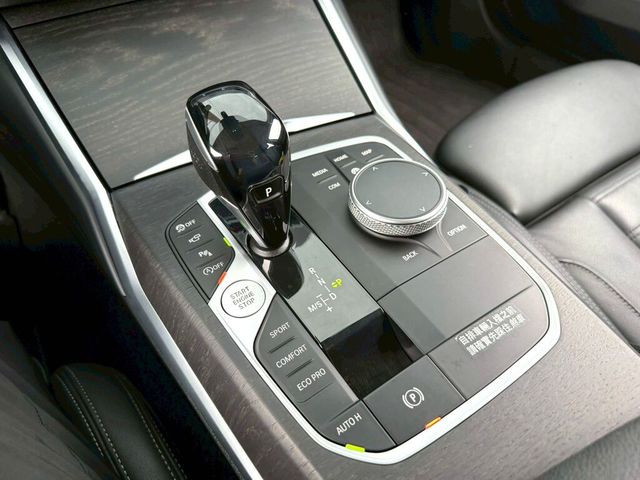 BMW寶馬 318I LUXURY  第10張相片