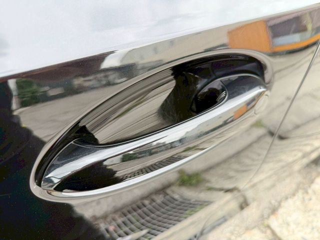 BMW寶馬 318I LUXURY  第16張相片