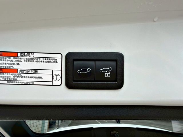 TOYOTA豐田 COROLLA CROSS HYBRID  第18張相片