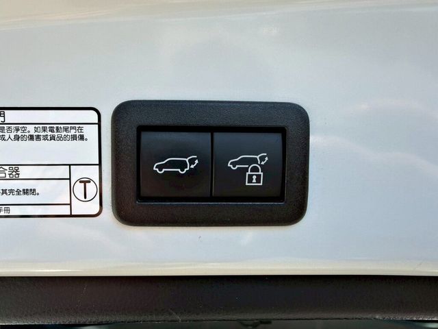 TOYOTA豐田 COROLLA CROSS HYBRID  第16張相片