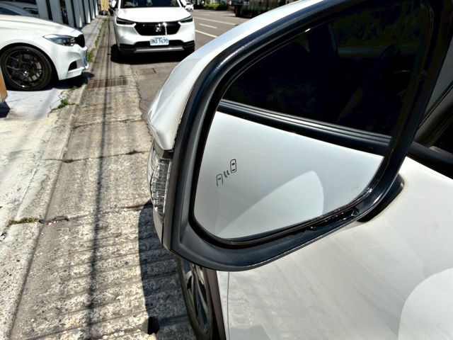 TOYOTA豐田 COROLLA CROSS HYBRID  第17張相片