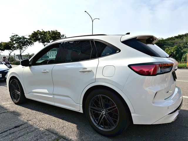 FORD福特 KUGA  第2張相片
