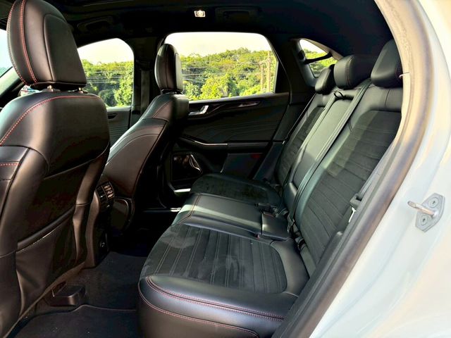 FORD福特 KUGA  第10張相片