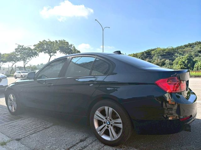 BMW寶馬 320I  第2張相片