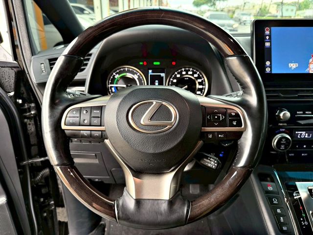 LEXUS凌志 LM300H  第4張相片