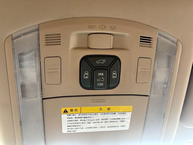 TOYOTA豐田 ALPHARD  第17張相片
