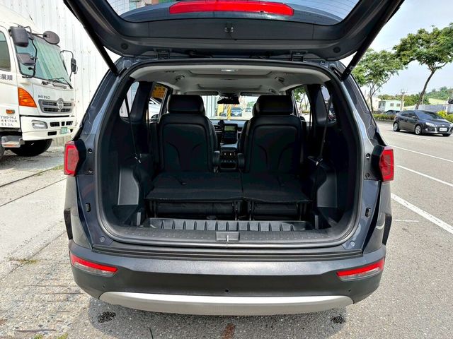 HYUNDAI現代 CUSTIN  第3張相片