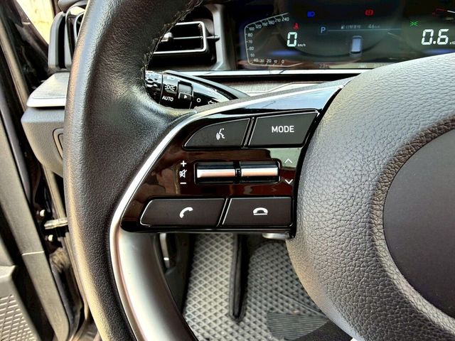 HYUNDAI現代 CUSTIN  第5張相片