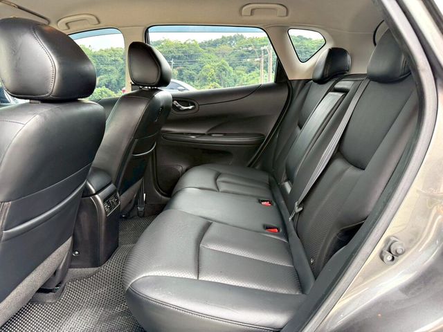NISSAN日產 TIIDA  第8張相片