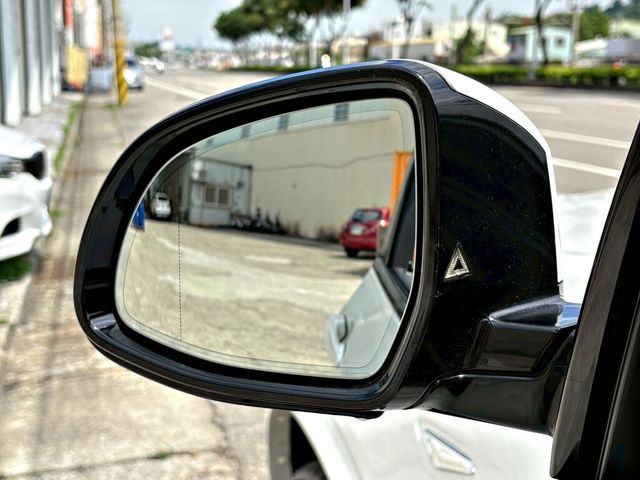 BMW寶馬 X4 XDRIVE28I  第17張相片