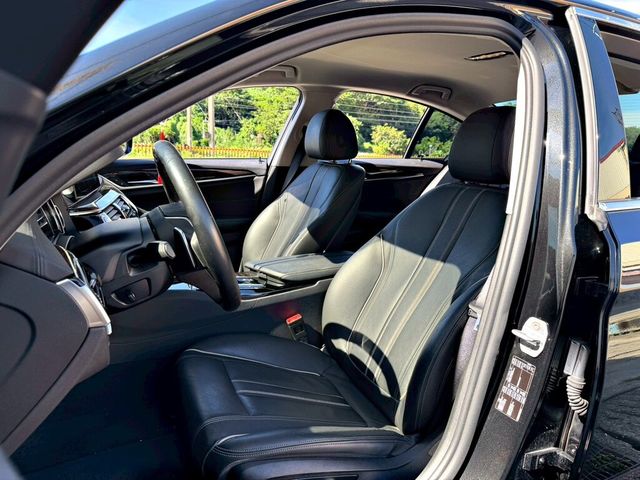BMW寶馬 520I  第7張相片