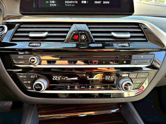 BMW寶馬 520I  第11張相片