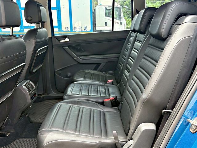 VOLKSWAGEN福斯 TOURAN  第8張相片