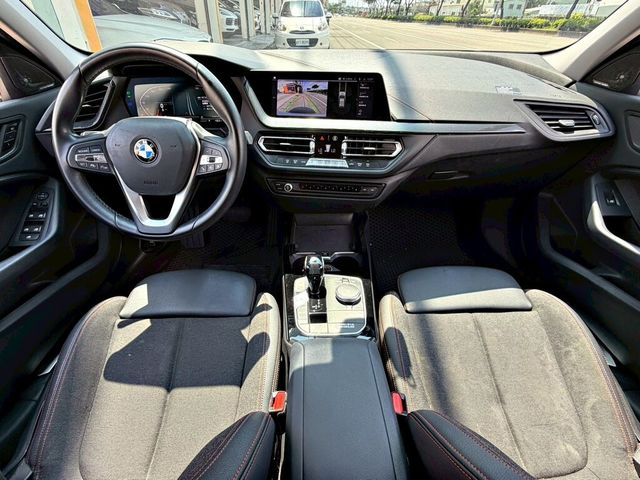 BMW寶馬 118I  第9張相片