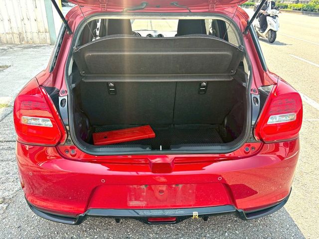 SUZUKI鈴木 SWIFT  第3張相片
