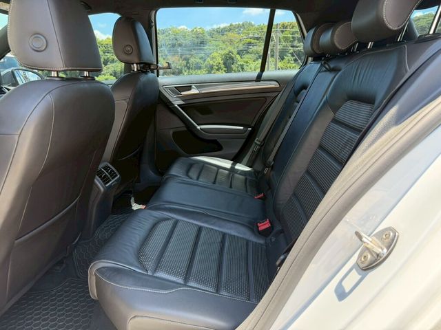 VOLKSWAGEN福斯 GOLF  第10張相片