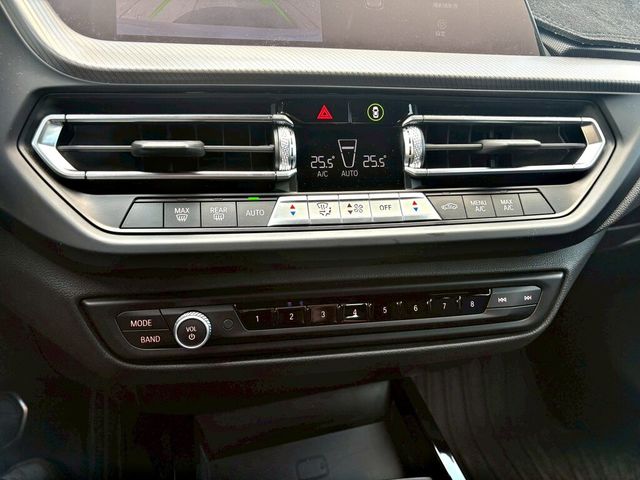 BMW寶馬 118  第11張相片