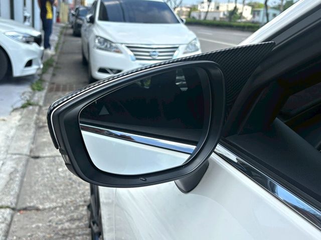 MAZDA馬自達 MAZDA 3  第16張相片