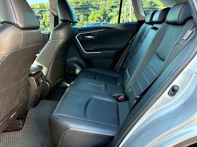 TOYOTA豐田 RAV4  第8張相片