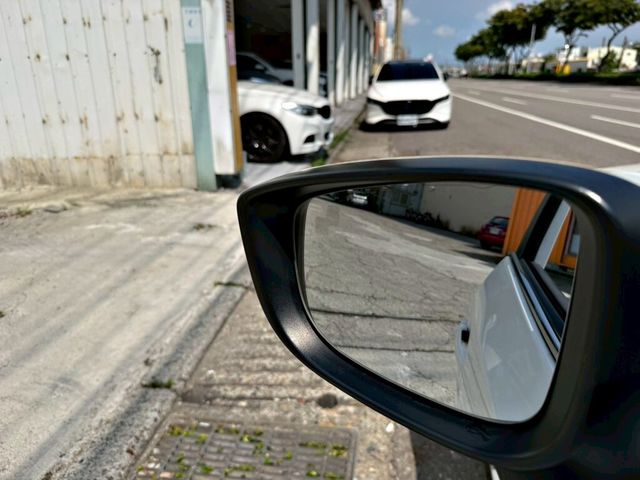 MAZDA馬自達 MAZDA 3  第15張相片