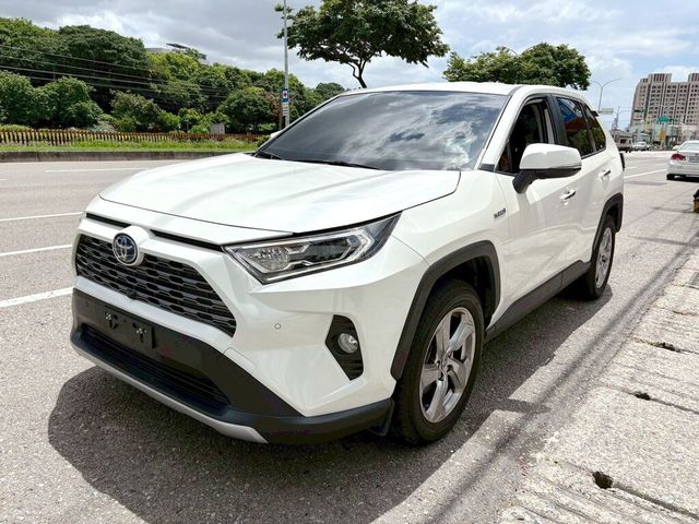 TOYOTA豐田 RAV4  第1張相片