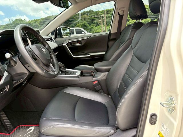 TOYOTA豐田 RAV4  第7張相片