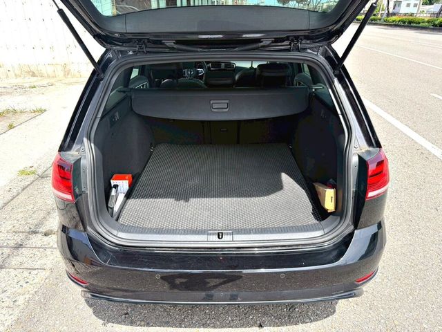 VOLKSWAGEN福斯 GOLF VARIANT  第3張相片