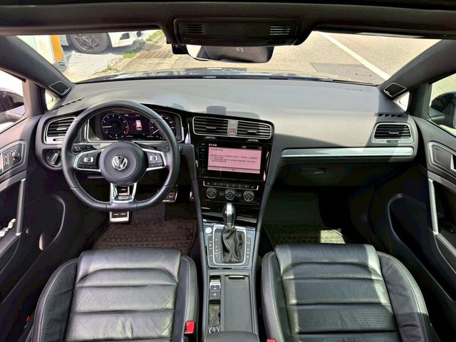 VOLKSWAGEN福斯 GOLF VARIANT  第11張相片