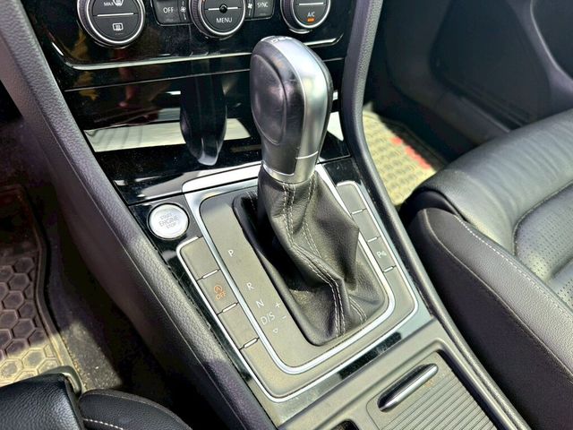 VOLKSWAGEN福斯 GOLF VARIANT  第17張相片