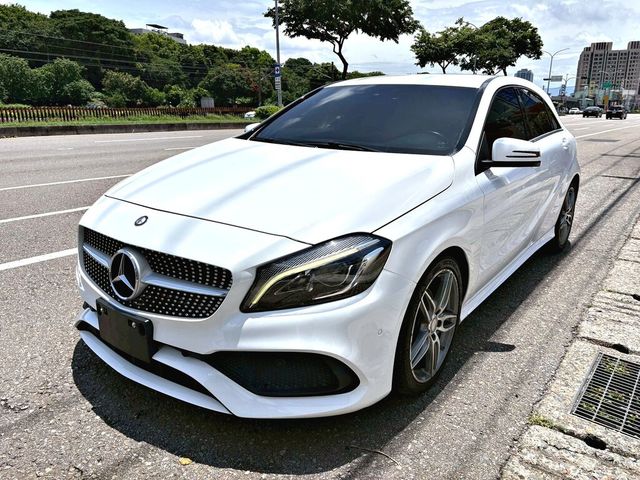 M-BENZ賓士 A180  第1張相片